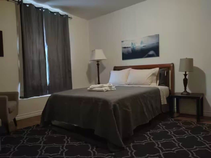 Bedroom 2, Jelly Bean 1, Division No. 1