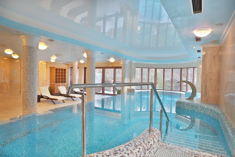 Sport & Beauty 2, Retro Riverside Wellness Resort, Karlovy Vary