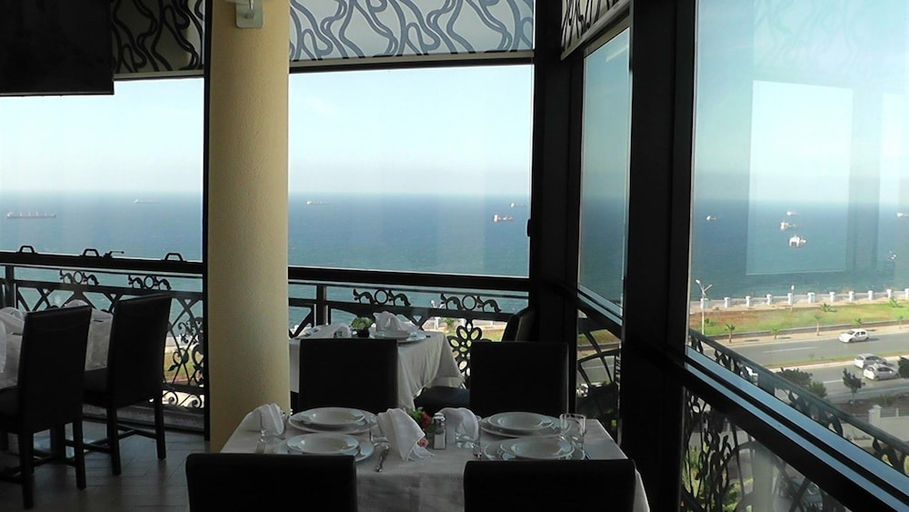 Food & Drinks 4, Fantazia Hotel Oran, Oran