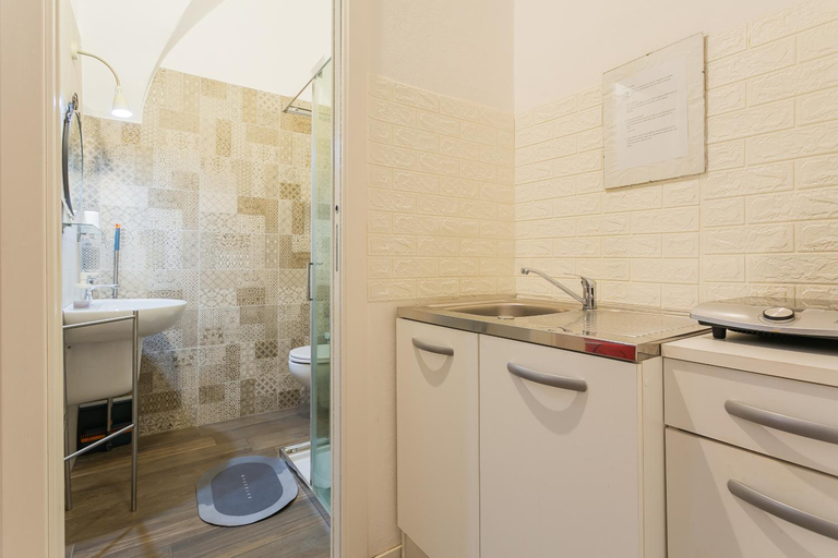 Others 3, Red Rooms by Wonderful Italy, Bari