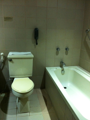 Bathroom 4, Kingwood Inn Kuching, Kuching