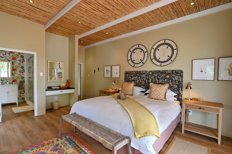 Room 3, De Hoop Villa, Overberg