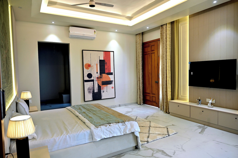 Room 2, Florentino The Luxury Villa, Amritsar