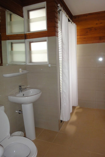 Bathroom 4, Royal Place Banchang, Ban Chang