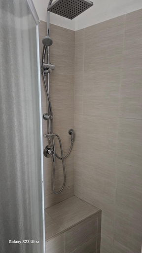 Bathroom 5, Caesar Place Roma, Rome