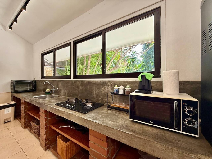 Private kitchen 4, White Orchid Villa Seminyak, Badung