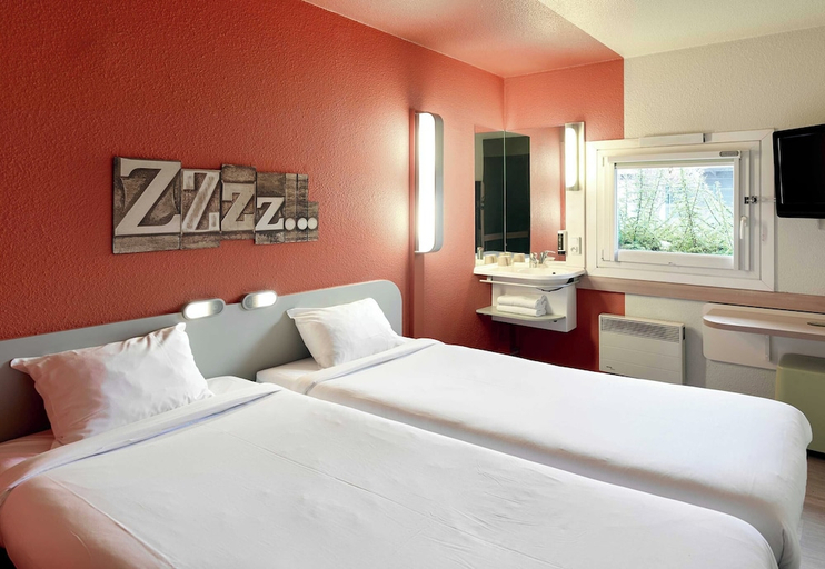 Bedroom 3, B&B HOTEL Cergy Pierrelaye, Val-d'Oise