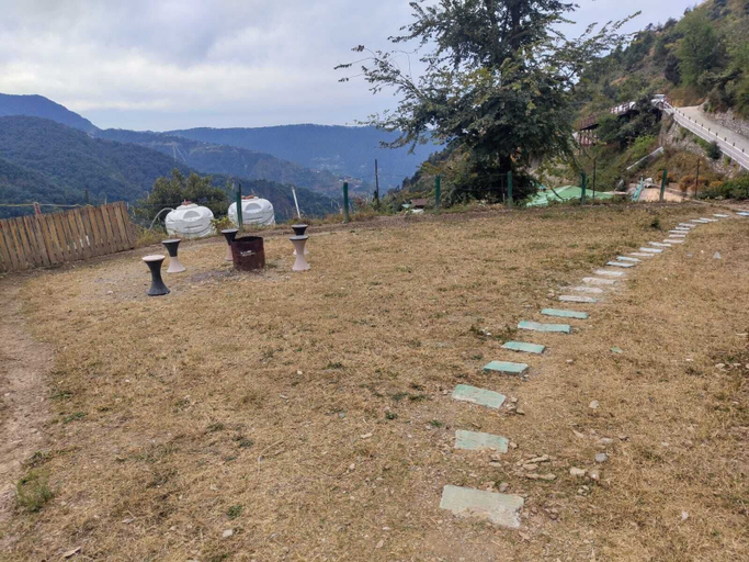Outdoor banquet area, Anany Resort, Nainital