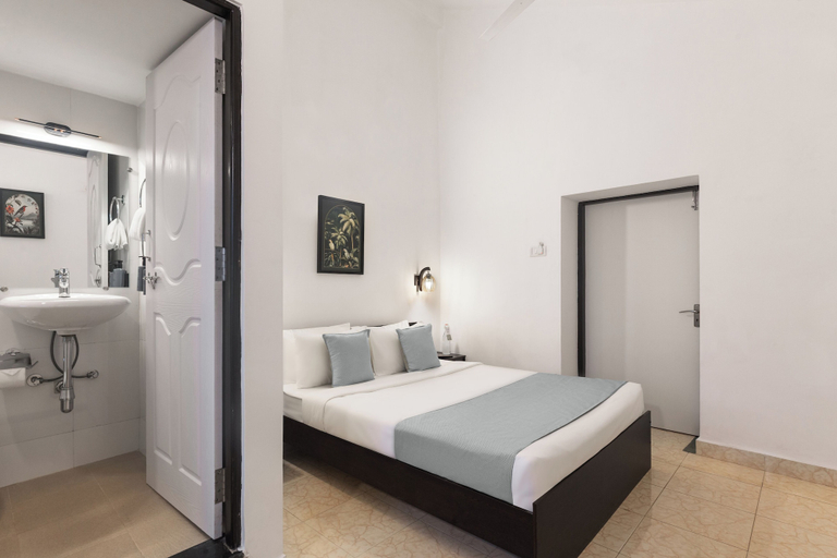 Room 4, 8fold by LaRiSa Siolim, North Goa