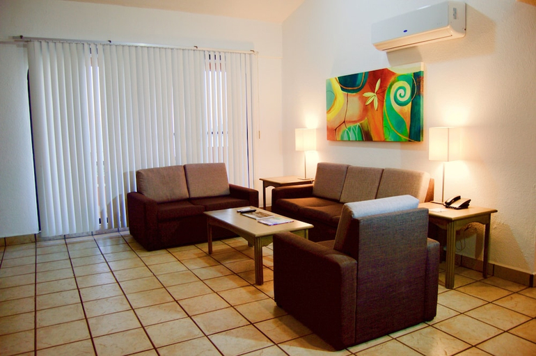 Others 4, Sunrock Hotel & Suites, La Paz