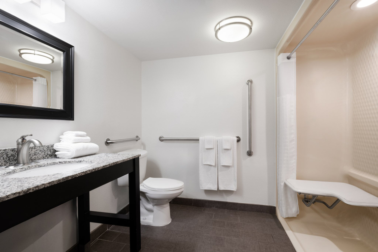 Bathroom 5, HOTEL LIBERAL by IHG, Seward