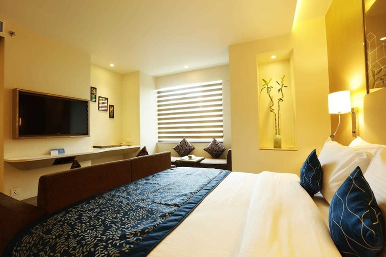Bedroom 2, Days Hotel Jaipur Tonk Road, Jaipur