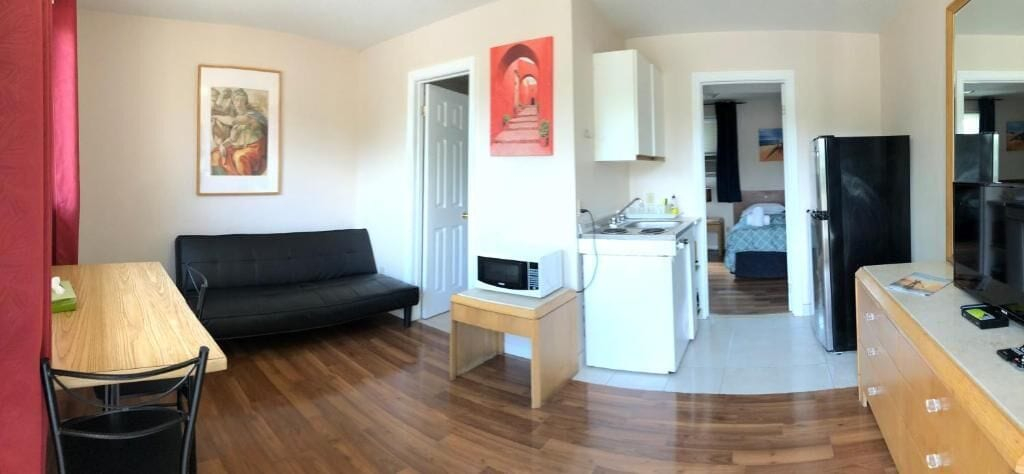 Interior, Wasaga Motel Inn, Lake Hurron
