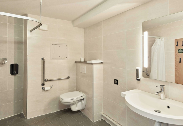 Bathroom 3, B&B HOTEL PARIS Romainville Noisy-le-Sec, Seine-Saint-Denis