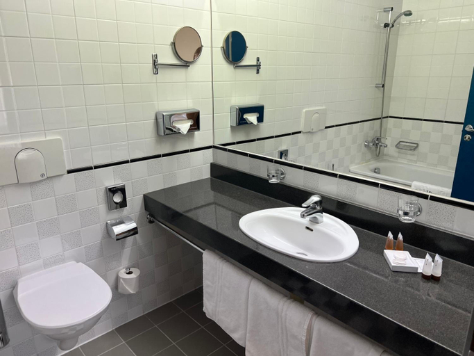 Bathroom 4, Best Baltic Hotel Kaunas, Kauno