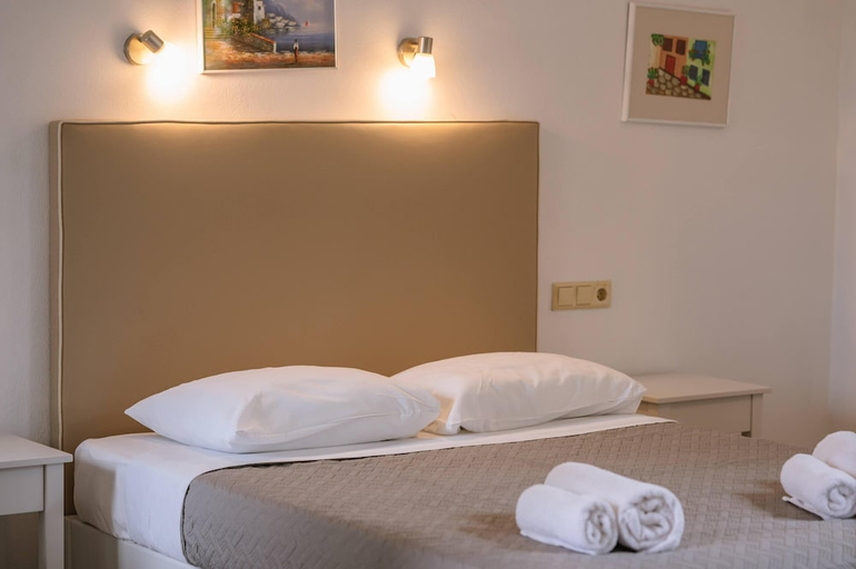 Bedroom 2, Dionysos Hotel Apartments & Studios, Crete
