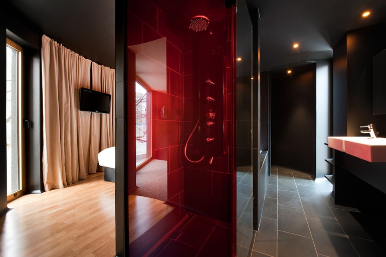 Bathroom 4, Axel Hotel Berlin, Berlin