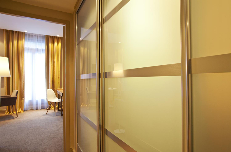 Bedroom 2, B&B HOME Brides-les-Bains Les 3 Vallees, Savoie