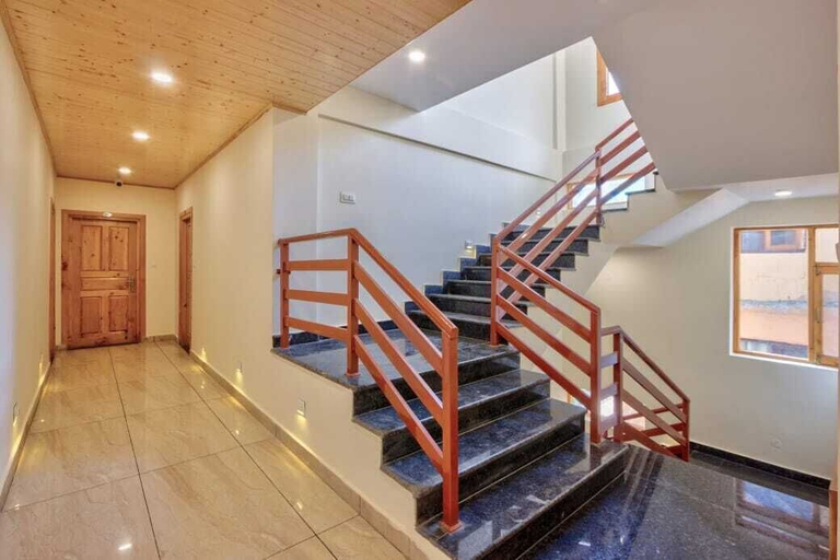 Staircase, OnlyStay Surya Mall Road Manali, Kullu