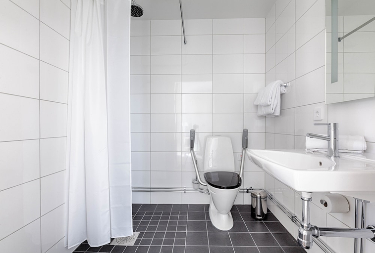 Bathroom 4, Hotel Bishops Arms Piteå, Piteå