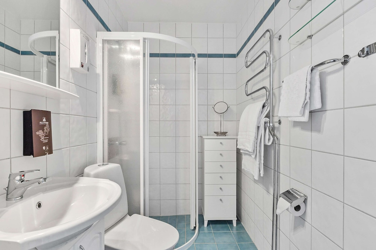 Bathroom 3, Hotel Malmkoping BW Signature Collection, Flen