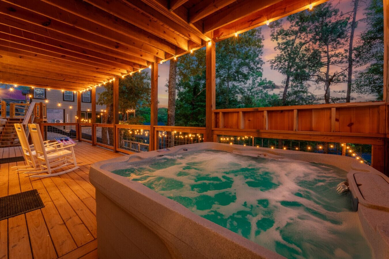 Terrace/patio 3, Summit Luxe Resort, Sevier
