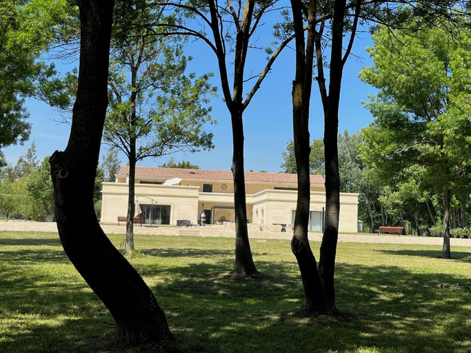 Exterior 2, Domaine des Eucalyptus, Bouches-du-Rhône