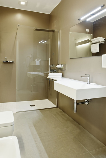 Bathroom 4, Giardino Dei Pini, Lecce