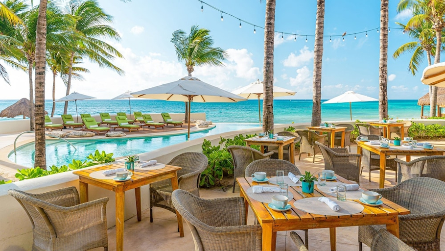Food & Drinks 5, Mahekal Beach Resort, Cozumel
