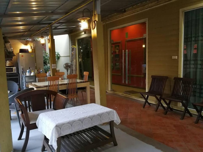 Food & Drinks, Nonnaisuan resort, Bang Khae