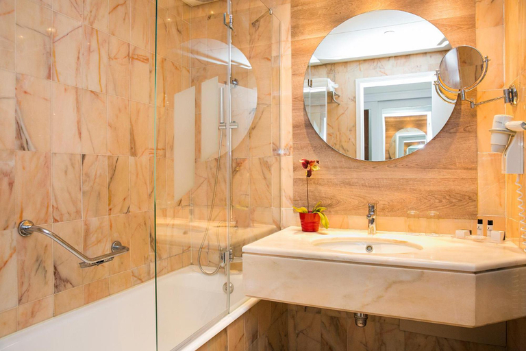 Bathroom 5, Pestana Cascais Ocean & Conference Aparthotel, Cascais