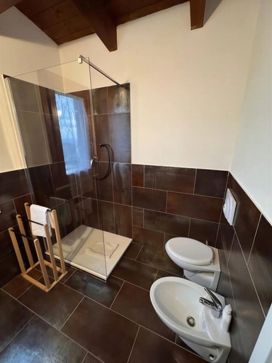 Bathroom 5, Monte allegru, Sassari