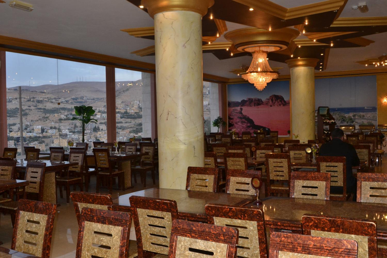 Food & Drinks 5, Oscar Hotel, Wadi Musa