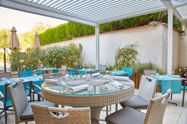 Food & Drinks 4, Le Place Neuve, Rhône