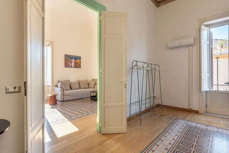Room 5, Carlo Apartment with Terrace by Wonderful Italy, Palermo