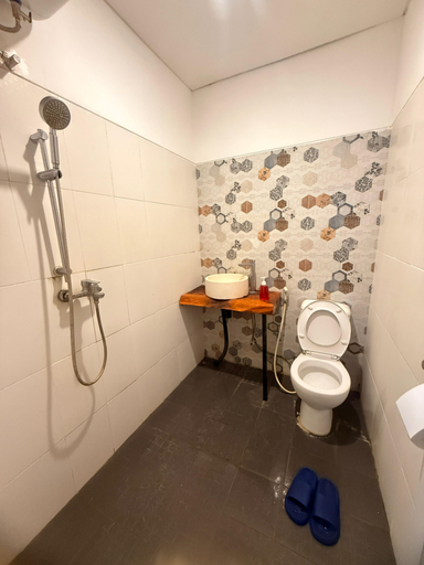 Bathroom, Private Room In Villa 10 Mins To Sanur Beach, Denpasar