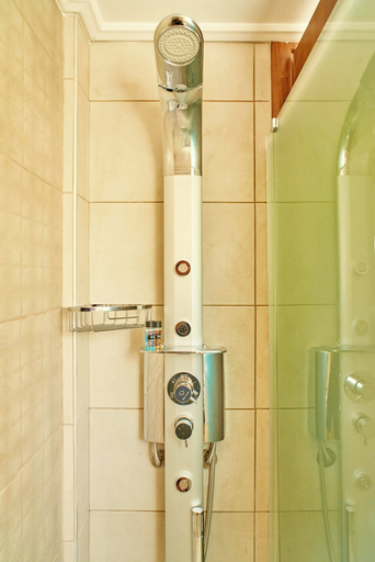 Bathroom 4, Veronica Hotel, Crete