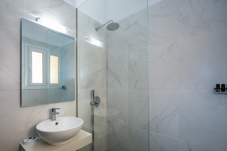 Bathroom 3, Koni Village Hotel, Crete