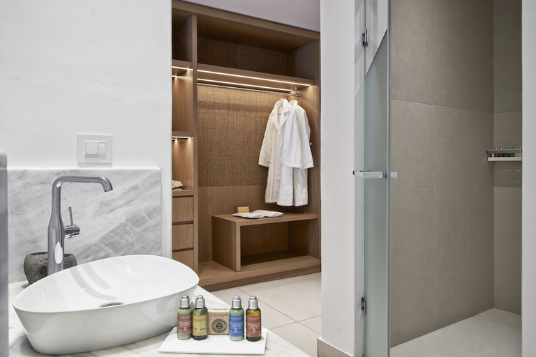 Bathroom 5, Myconian Korali Relais & Chateaux, South Aegean