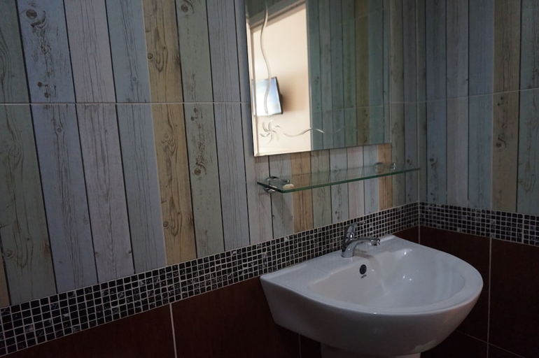 Bathroom 3, Color Ville Resort, Muang Sakon Nakhon