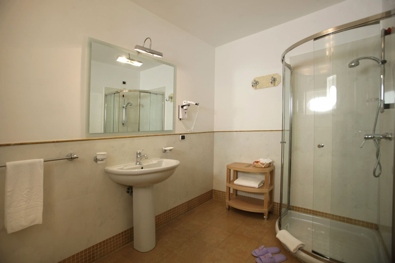 Bathroom 4, Palazzo Mosco Inn, Lecce