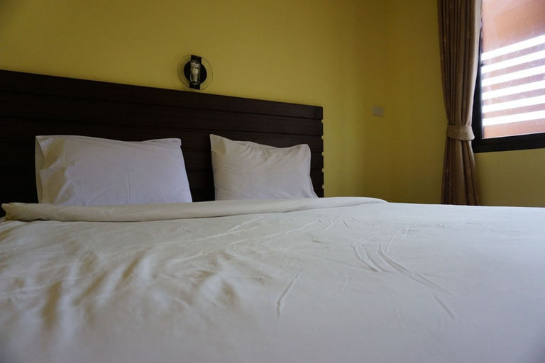 Bedroom 3, Ponburi Hotel, Muang Nan