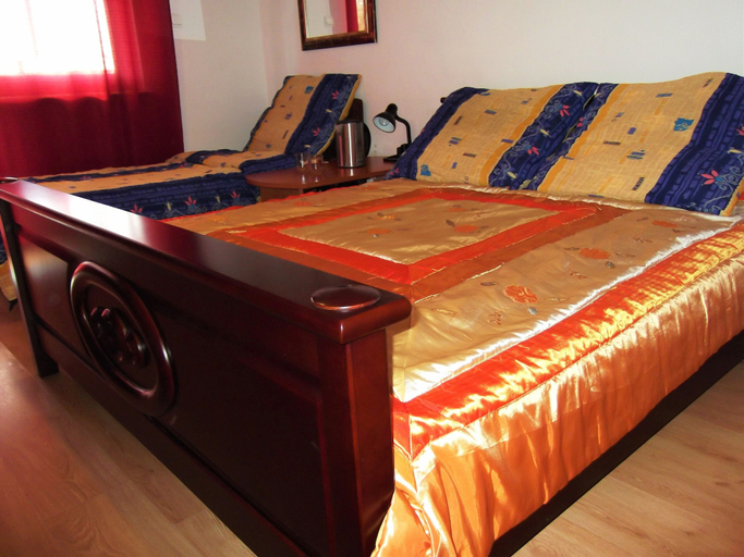 Room 5, Noclegi w Zieleni, Warsaw