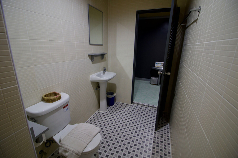 Bathroom 4, The Little Moon Residence, Pulau Phuket