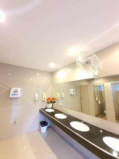 Bathroom, Nongkhai Tavilla Hotel, Muang Nong Khai