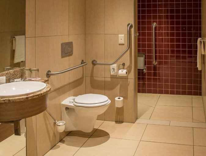 Bathroom 4, Peermont Metcourt at Thaba Moshate, Sekhukhune