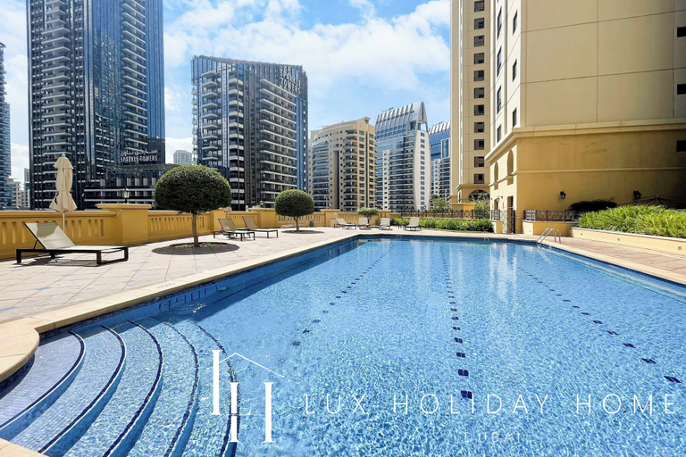 Pool, LUX Contemporary Marina View Suite 7, Dubai