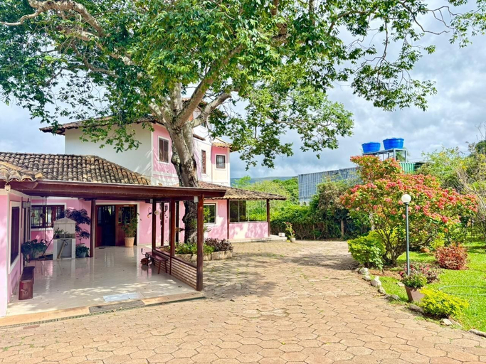 Exterior 5, Chalés Casa Rosa, Alto Paraíso de Goiás