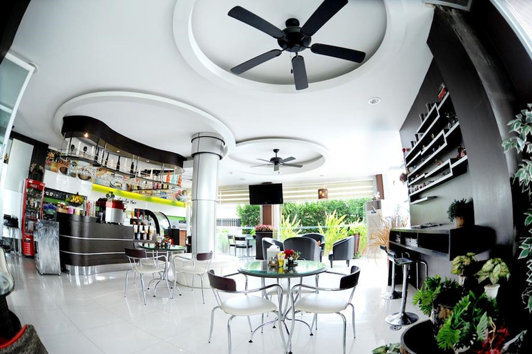 Food & Drinks 5, Rhienchai Place, Muang Surat Thani