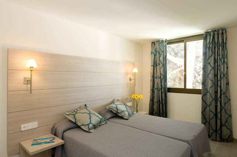Bedroom 2, HSM Lago Park, Baleares